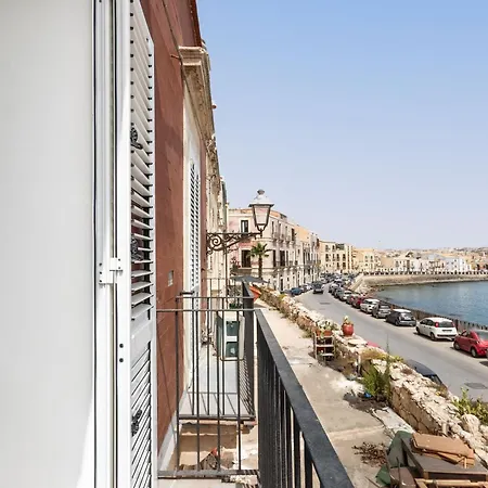 The Six Ortigia Residences * Syracuse