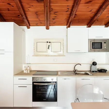 The Six Ortigia Residences Apartment