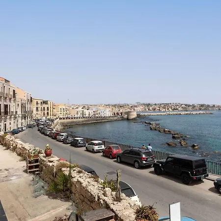 The Six Ortigia Residences 公寓 *