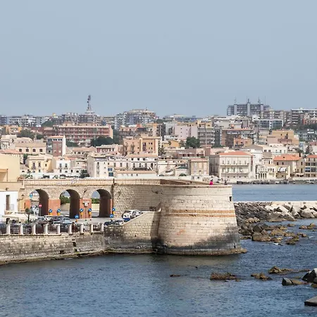 The Six Ortigia Residences *